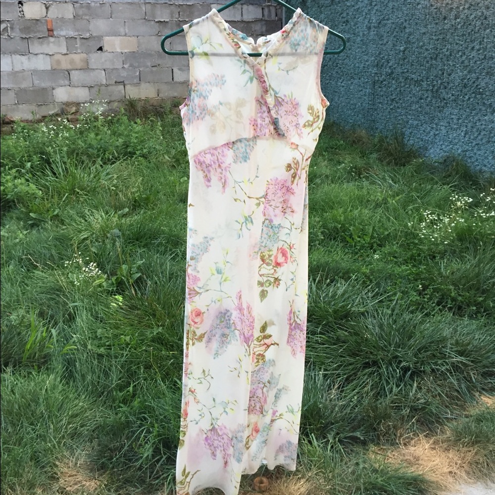 Authentic Vintage Floral Slip 💐🌺🌸